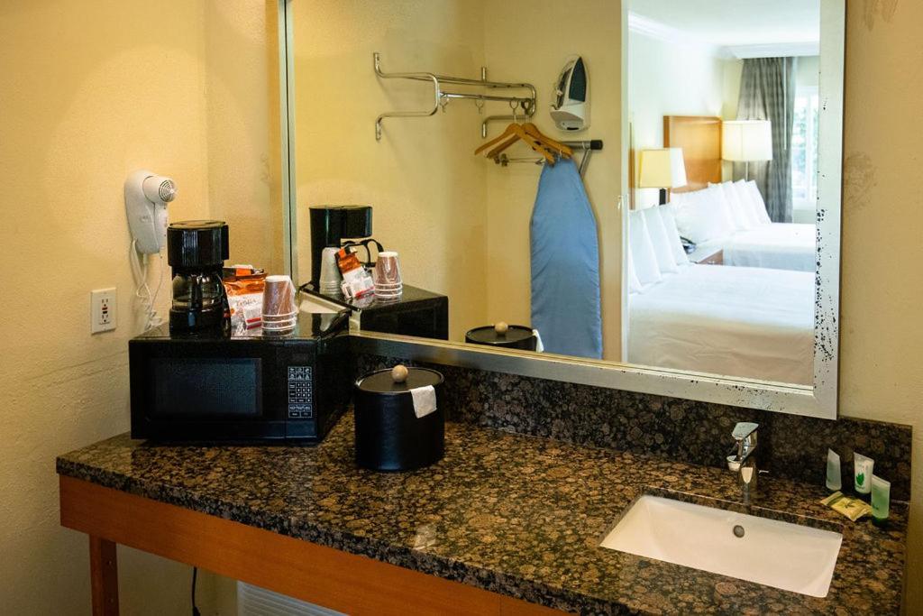 Inn at San Luis Obispo Extérieur photo